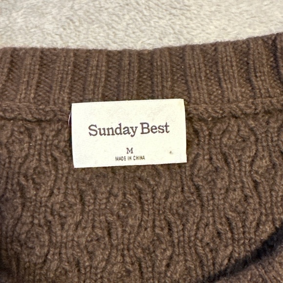 Aritzia Sunday Best Peggy Cropped Cable Knit Wool Blend Sweater Medium Brown - Picture 5 of 8